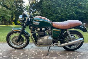 Triumph Thruxton 900