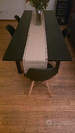 Tavolo allungabile con 8 sedie 