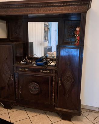 Credenza con specchio