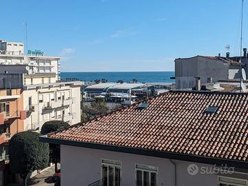 IN CENTRO vista mare 4 posti letto