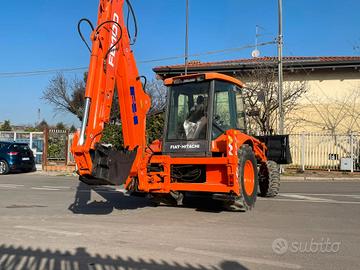 P51 Terna Hitachi FB100 con telescopico e mordente
