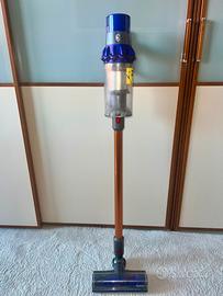 Dyson V10 absolute