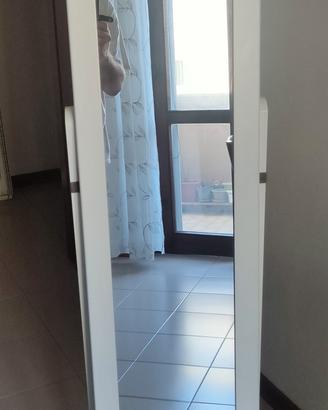 specchiera con portagioie