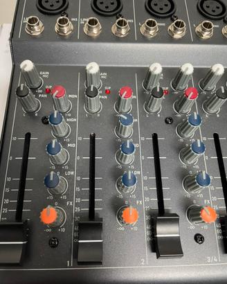 Mixer BEHRINGER XENYX 1003B