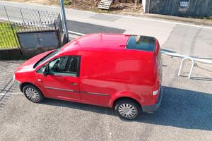 Wolksvaghen Caddy metano 