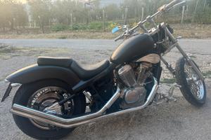 HONDA SHADOW VT 600