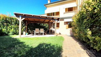 Casa indipendente di 176 m² con più di 5 locali e 