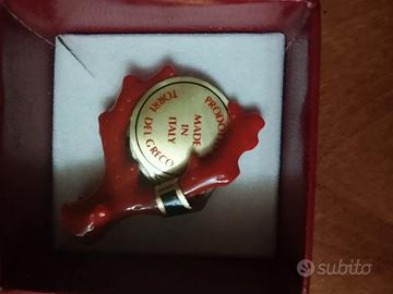 Pezzo di corallo rosso vivo lavorato 4x3cm