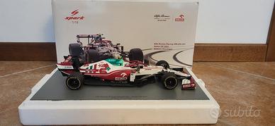 Alfa Romeo Giovinazzi 2021  Spark Minichamps 1 18