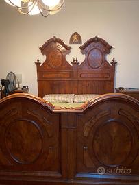 Set camera da letto stile Chippendale