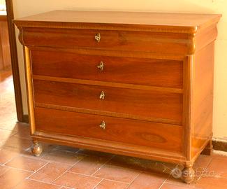 Cassettiera in noce massello