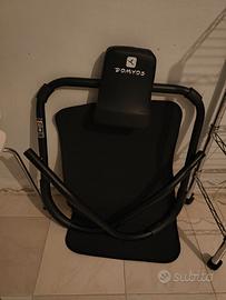 Attrezzo palestra per addominali