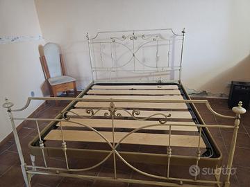 letto in ferro battuto 
