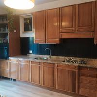 Cucina legno massello e granito