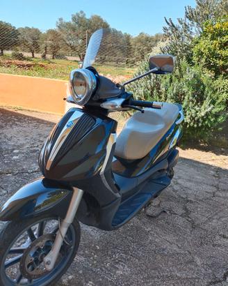 Beverly 125