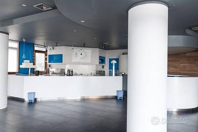 MIRA - LOCALE COMMERCIALE 170 MQ CON PLATEATICO ES