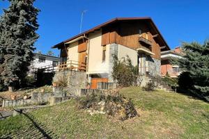 VILLA SINGOLA A RIVALTA DI TORINO