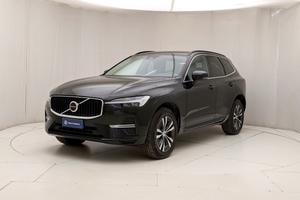 VOLVO XC60 (2017-->) - XC60 B4 (d) AWD Geartronic