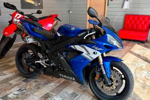Yamaha R1 1.0 171cv