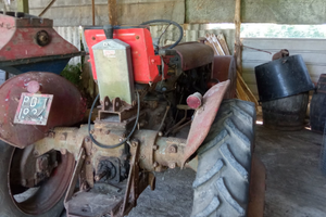 Trattore agricolo d'epoca