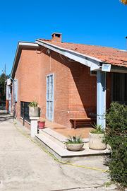 Vendita villetta con perm.a costruire di 550mq