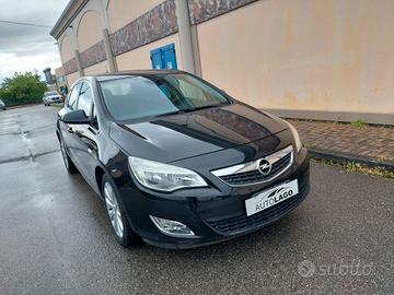 Opel Astra 1.6 115CV 5 porte .Cosmo