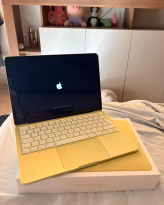 MacBook Neo 13” giallo agrume 256GB