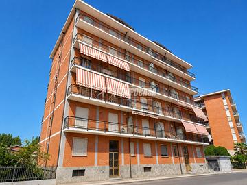 LUMINOSO TRILOCALE IN BUONE CONDIZIONI