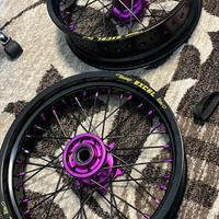 KIT MOTARD COMPLETI PER TUTTE LE MOTO