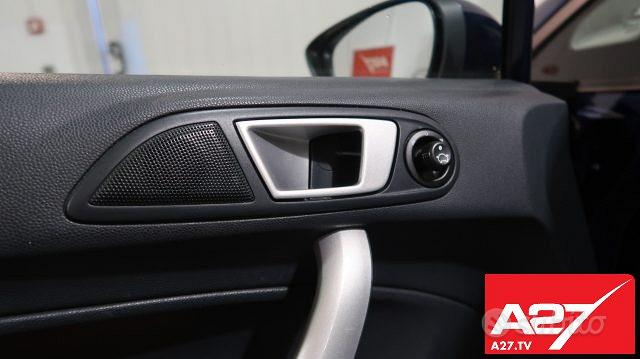 Nuovo Disegno! Accessori di assetto in acciaio inox decorazione presa  d'interni anello 2 pz/set per Ford Fiesta 2010-2015, Auto-styling