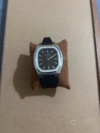 Orologio ispirato al celebre Patek Philippe
