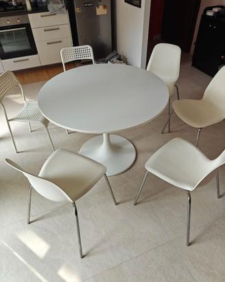 Tavolo rotondo IKEA DOCKSTA + 6 sedie IKEA