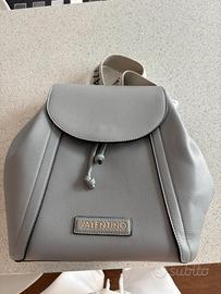 Zaino VALENTINO grigio – elegante e capiente