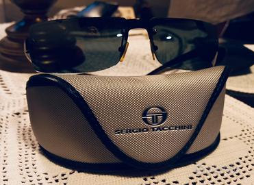 Occhiali da sole avvolgenti