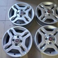 Cerchi in lega da 14 pollici per Fiat panda