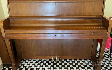 Pianoforte verticale Kawai