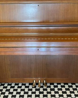 Pianoforte verticale Kawai