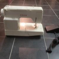 SINGER macchina da cucire FACILITY