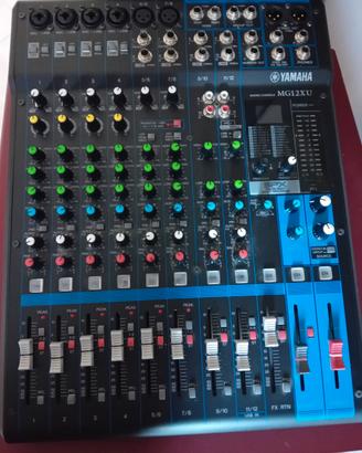 mixer Yamaha