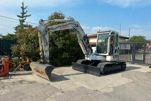 E233 - Escavatore 80 q Takeuchi TB80 girosagoma