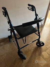 DEAMBULATORE ROLLATOR