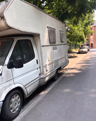 Camper Ford transit camperizzato  turismo