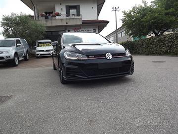 Volkswagen Golf GTI Golf GTI Performance 2.0 245 C
