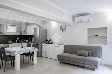 MONOLOCALE A VENTIMIGLIA
