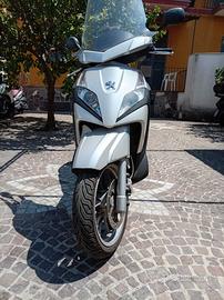 Peugeot geopolis 300