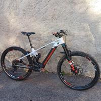 Mondraker Crafty R carbon