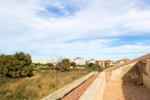 Mansarda con terrazzino nel cuore del viale Europa