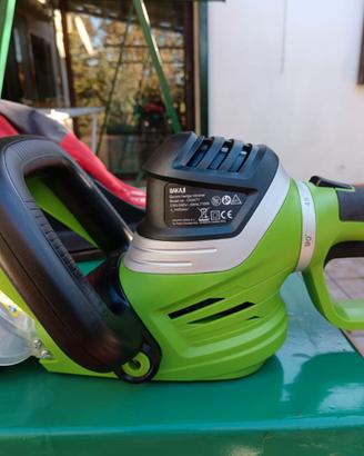 Tagliasiepe elettrico BAKAJI CO2477  nuovo