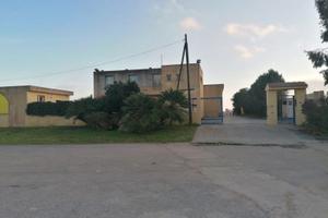 Alghero Capannone con Uffici e Casa del Custode