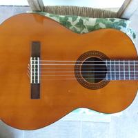 chitarra classica Yamaha G-228